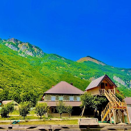 The Blue Eye Bed & Breakfast Vusanje Ngoại thất bức ảnh