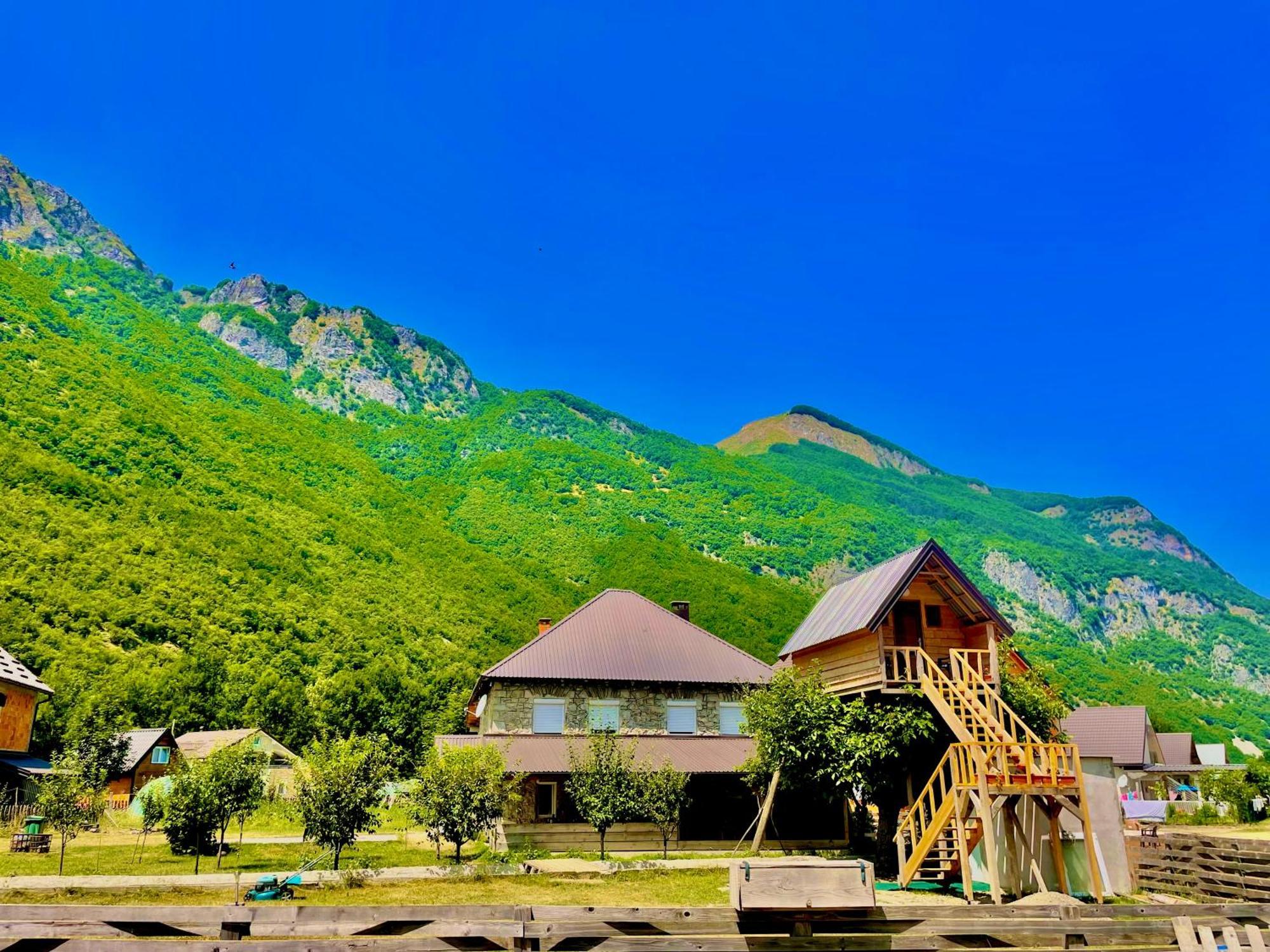 The Blue Eye Bed & Breakfast Vusanje Ngoại thất bức ảnh
